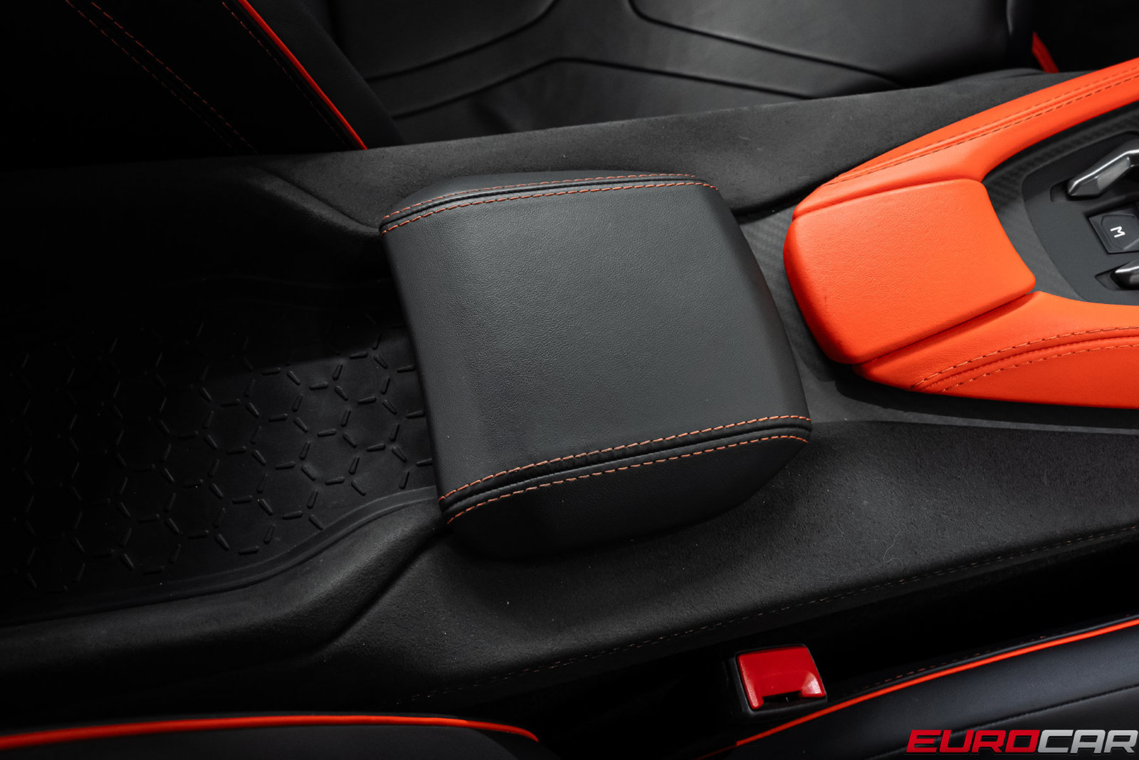 Used 2025 Lamborghini Revuelto AWD/4WD image 38