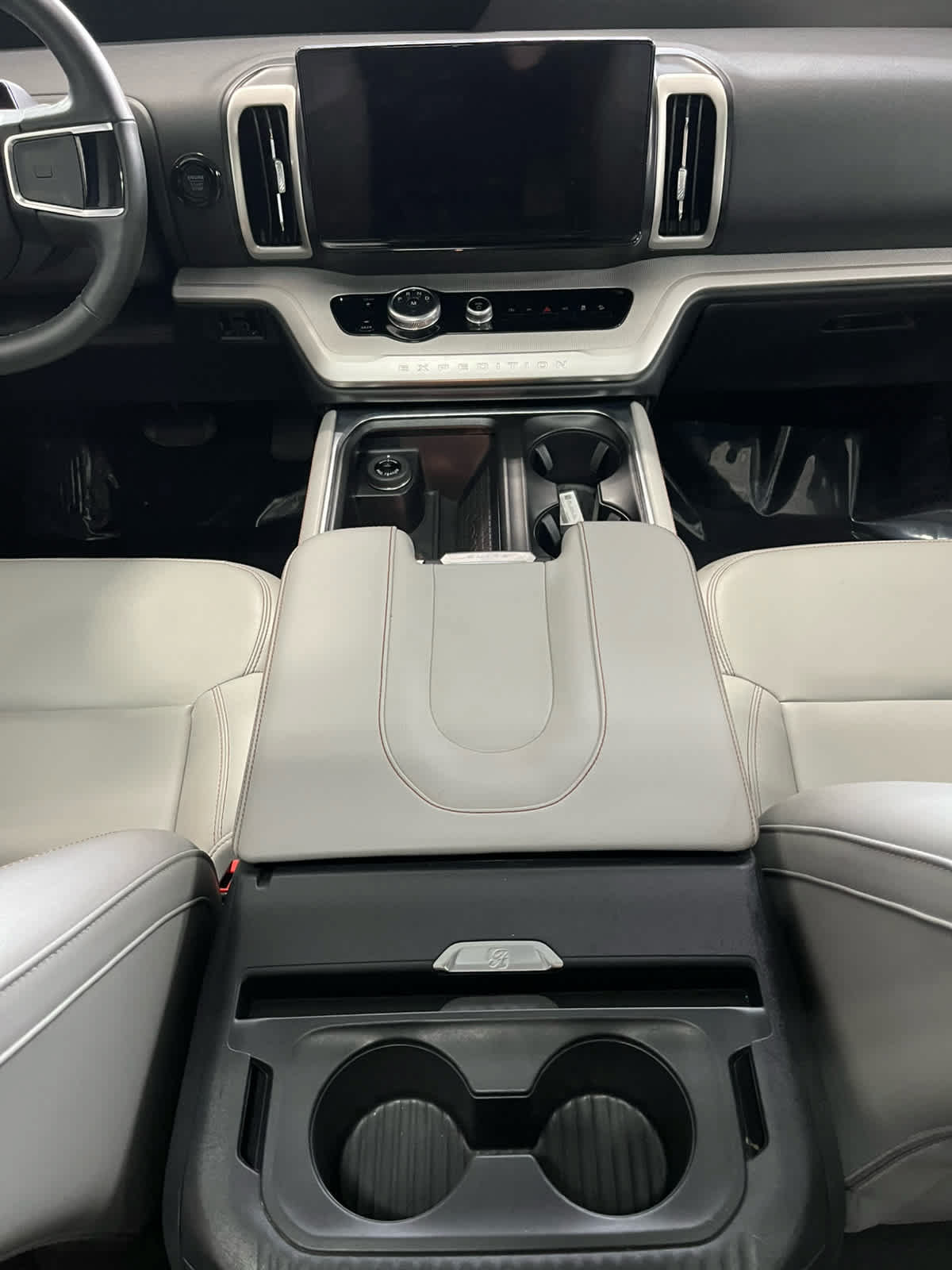 Certified 2025 Ford Expedition Active AWD/4WD image 15