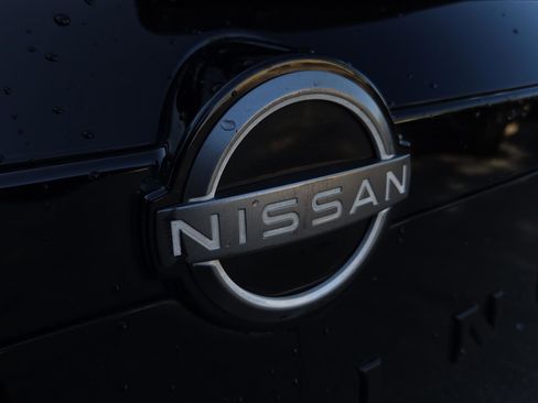 Used 2023 Nissan Pathfinder SL w/ SL Premium Package FWD image 30