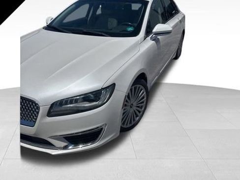 Used 2017 Lincoln MKZ Reserve FWD image 1