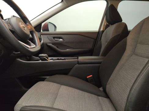 Used 2022 Nissan Rogue SV FWD image 17
