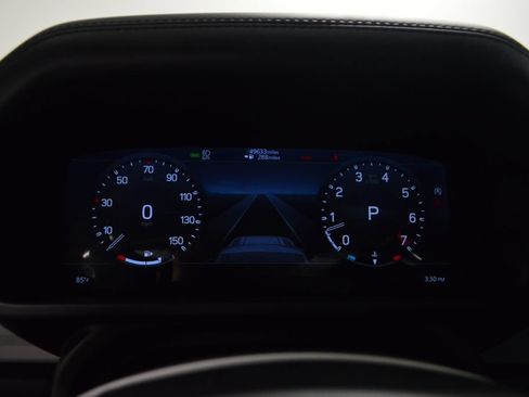 Used 2022 Land Rover Defender 110 XS Edition AWD/4WD image 23