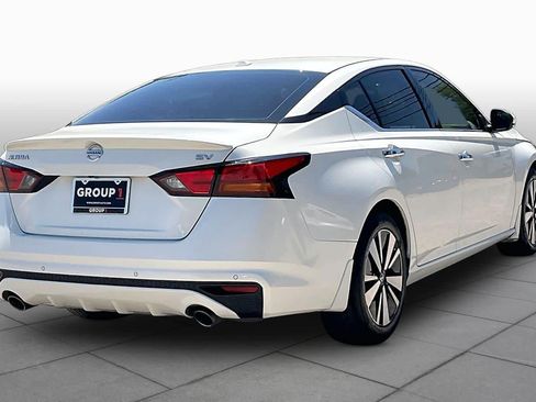 Used 2019 Nissan Altima 2.5 SV FWD image 12