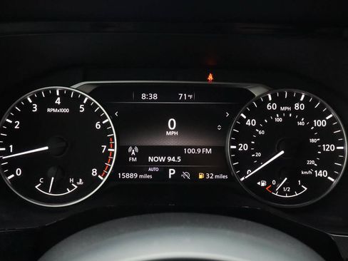 Used 2025 Nissan Pathfinder Rock Creek AWD/4WD image 34