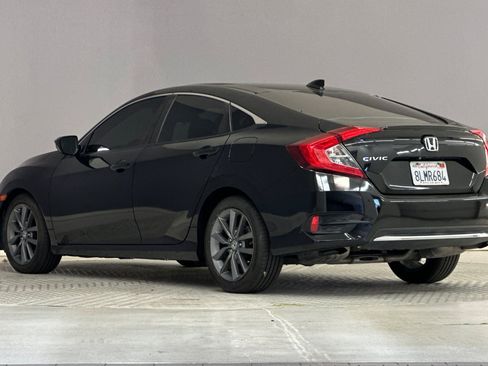 Used 2019 Honda Civic EX image 3