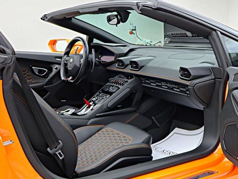 Used 2017 Lamborghini Huracan LP 610-4 AWD/4WD image 47