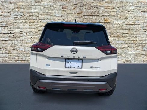 Used 2023 Nissan Rogue SL w/ SL Premium Package AWD/4WD image 6