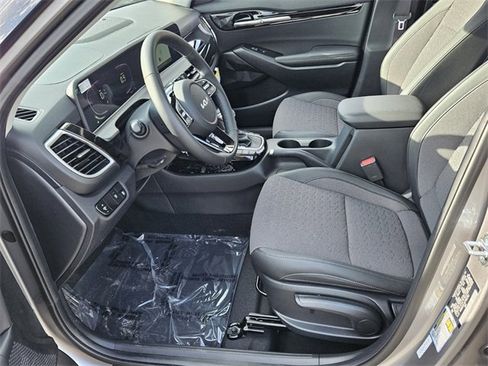 New 2026 Kia Seltos S image 4