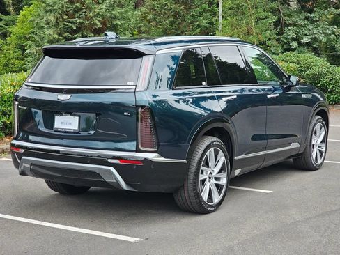 New 2027 Cadillac Vistiq Luxury AWD/4WD image 5