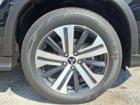 New 2025 Mitsubishi Outlander Sport SE image 10