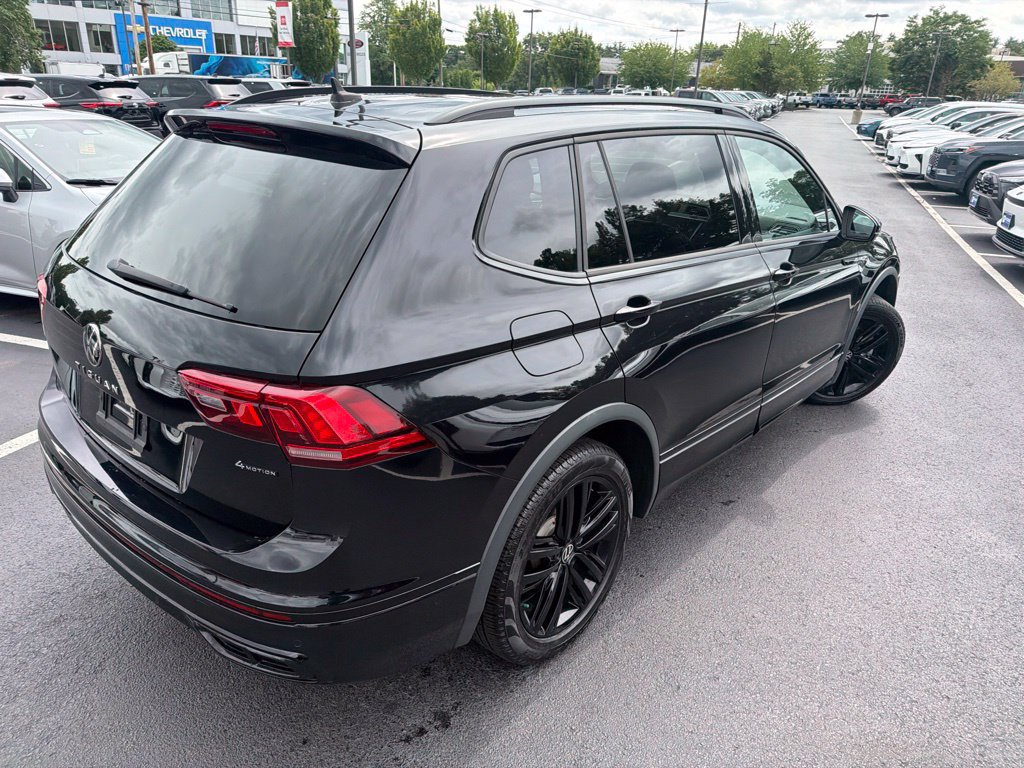 Used 2022 Volkswagen Tiguan SE R-Line AWD/4WD image 6
