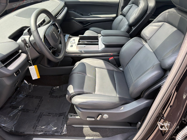 New 2027 Lincoln Navigator Reserve w/ Jet Appearance Package AWD/4WD image 9