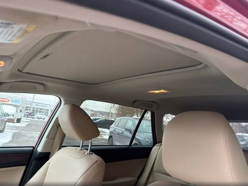 Used 2018 Subaru Outback 3.6R Limited image 16