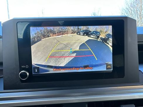 Certified 2024 Toyota Tacoma SR5 image 35