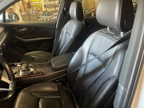 Used 2017 Audi Q7 3.0T Premium image 10