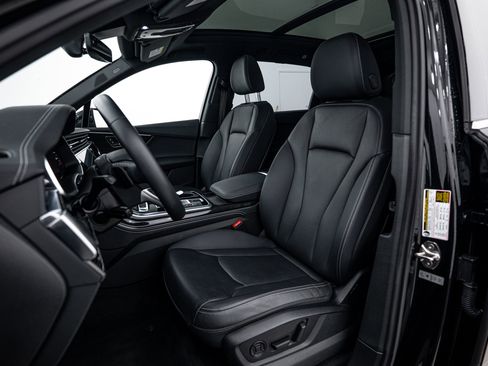 Used 2025 Audi Q7 3.0T Premium Plus image 15