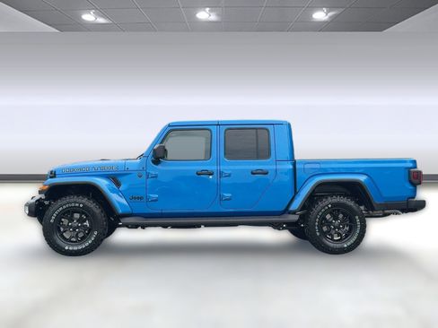 New 2025 Jeep Gladiator Sport image 2