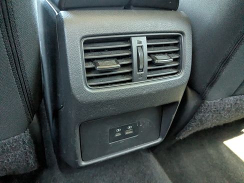 Used 2023 Nissan Rogue SV FWD image 15