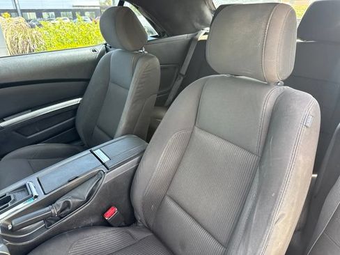 Used 2013 Ford Mustang GT RWD image 8