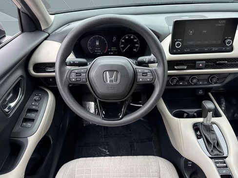 Used 2025 Honda HR-V LX image 29