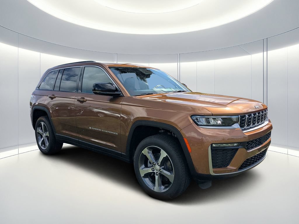 New 2026 Jeep Grand Cherokee Limited AWD/4WD image 1