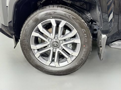 Used 2026 Toyota 4Runner Limited AWD/4WD image 40