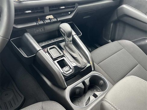 Used 2024 GMC Canyon Elevation image 24