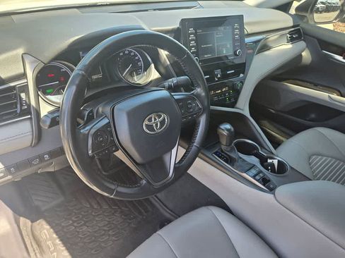 Used 2021 Toyota Camry SE FWD image 10