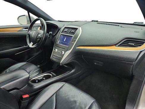 Used 2016 Lincoln MKC Reserve image 25