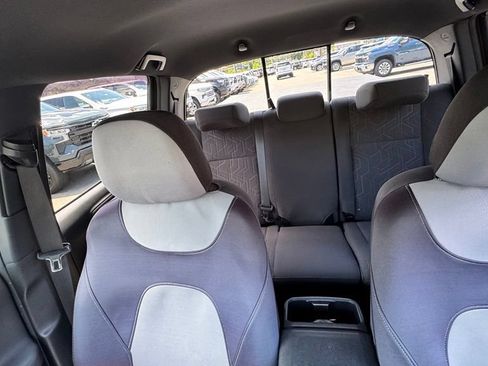 Used 2018 Toyota Tacoma TRD Sport AWD/4WD image 15