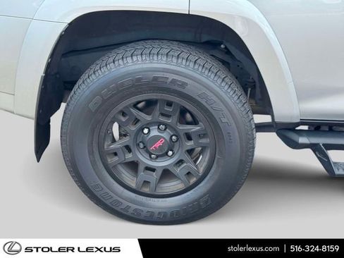 Used 2021 Toyota 4Runner SR5 Premium w/ Moonroof Package AWD/4WD image 8