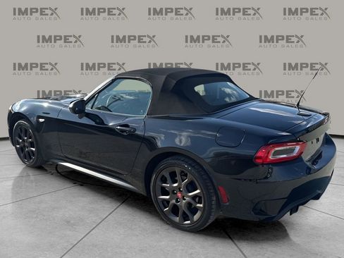 Used 2017 FIAT 124 Spider Abarth image 3