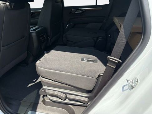 New 2026 Chevrolet Tahoe High Country AWD/4WD image 13