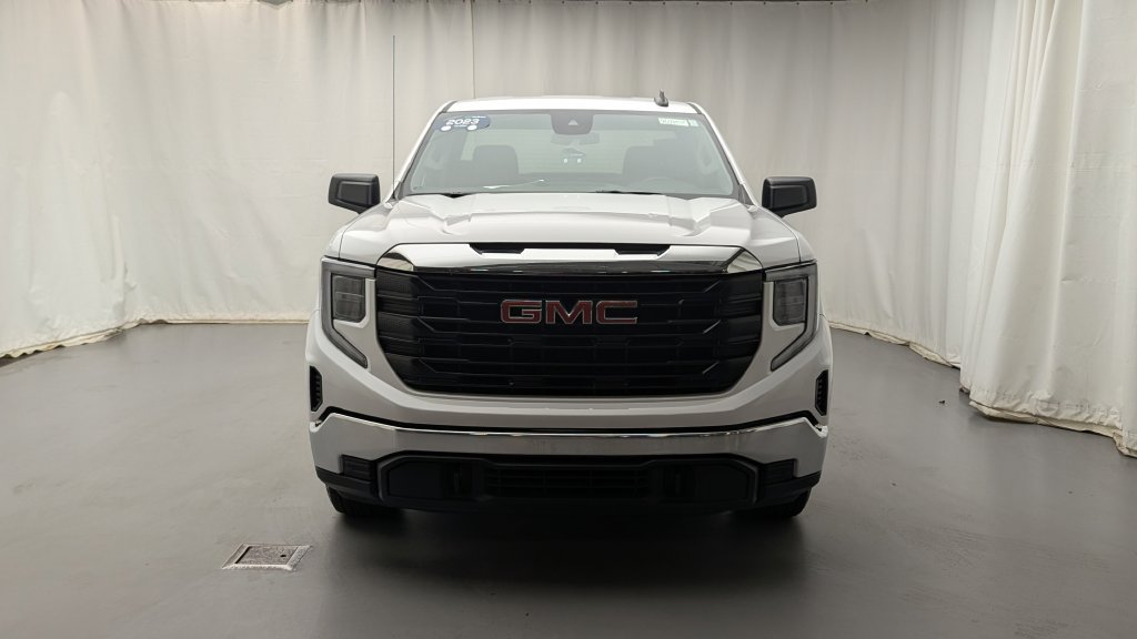 Used 2023 GMC Sierra 1500 Pro AWD/4WD image 2