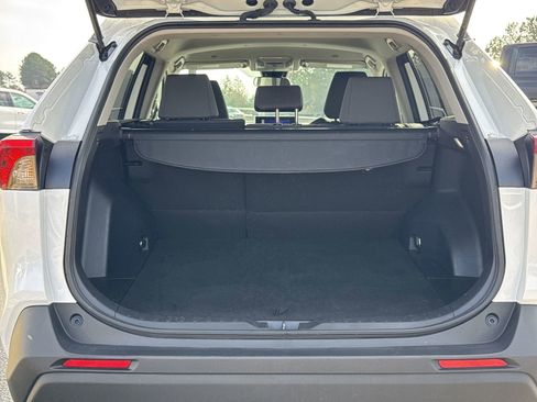 Used 2025 Toyota RAV4 XLE image 31