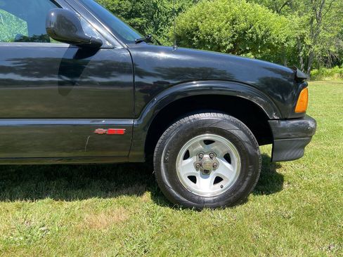 Used 1994 Chevrolet S10 Pickup 2WD Regular Cab image 36