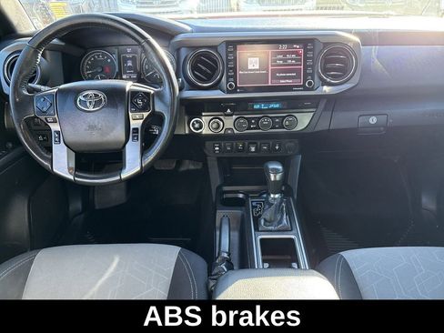 Used 2021 Toyota Tacoma TRD Off-Road w/ Technology Package image 10