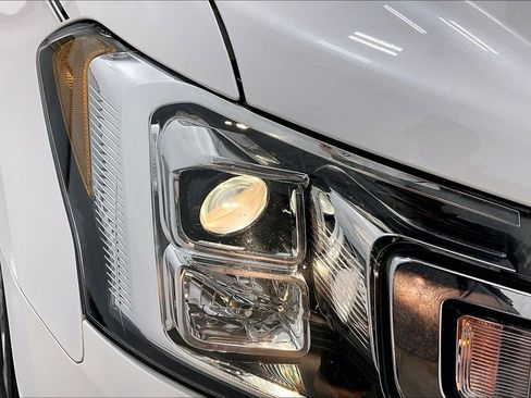 Used 2019 Ford Expedition XLT w/ Equipment Group 202A image 38