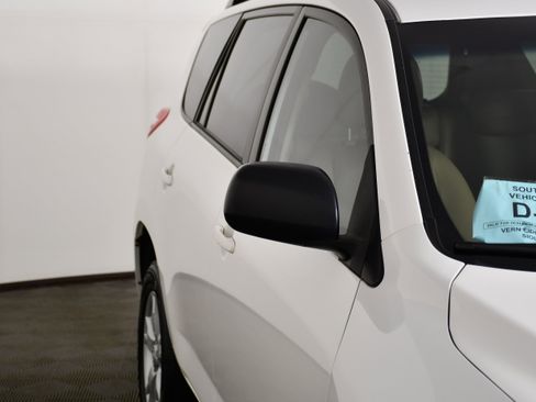 Used 2011 Toyota RAV4 2WD w/ Upgrade Value Pkg image 14