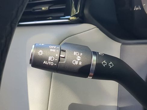 Used 2026 Land Rover Range Rover Velar Dynamic SE image 29