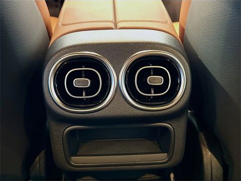 Certified 2025 Mercedes-Benz GLC 300 GLC 300 image 26