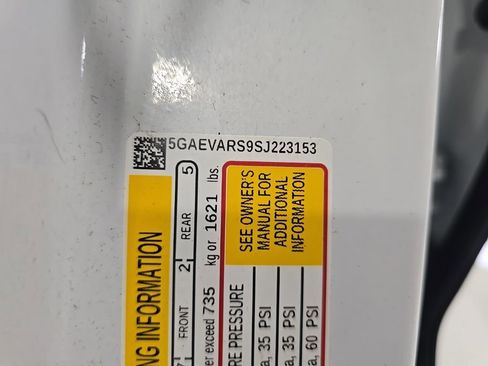 Used 2025 Buick Enclave Preferred image 17