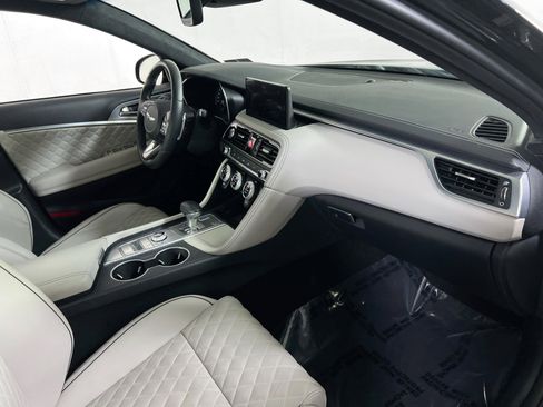 Used 2022 Genesis G70 3.3T w/ Sport Prestige Package image 30