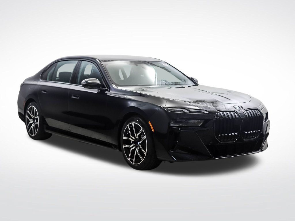 Used 2026 BMW 740i xDrive AWD/4WD image 7