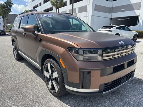 Used 2024 Hyundai Santa Fe Limited image 1