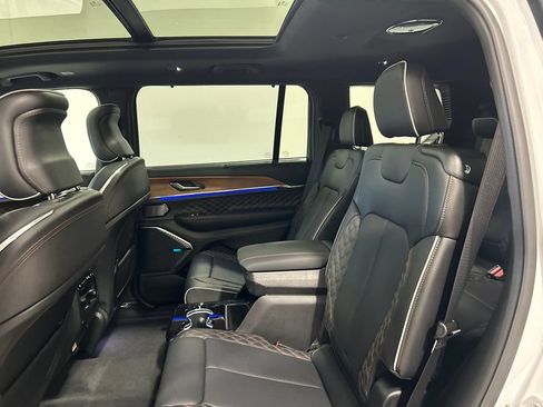 New 2026 Jeep Grand Cherokee L Summit w/ Obsidian Package AWD/4WD image 32