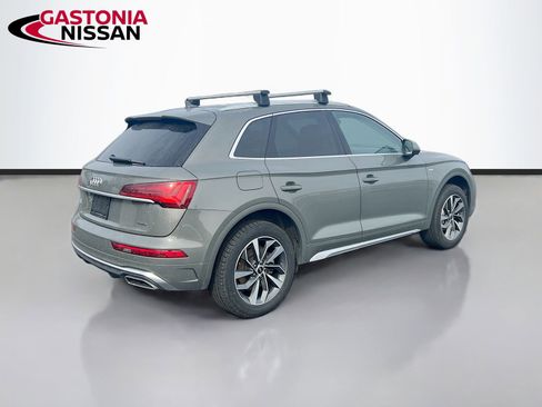 Used 2023 Audi Q5 2.0T Premium w/ Convenience Package image 9