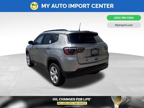 Used 2022 Jeep Compass Latitude w/ Convenience Group AWD/4WD image 5