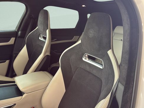 Used 2022 Jaguar F-PACE SVR AWD/4WD image 23