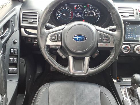 Used 2017 Subaru Forester 2.5i Touring image 5